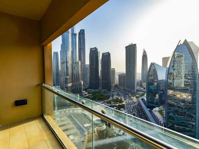 Apartment Creston Suites Dubai Mall Residences