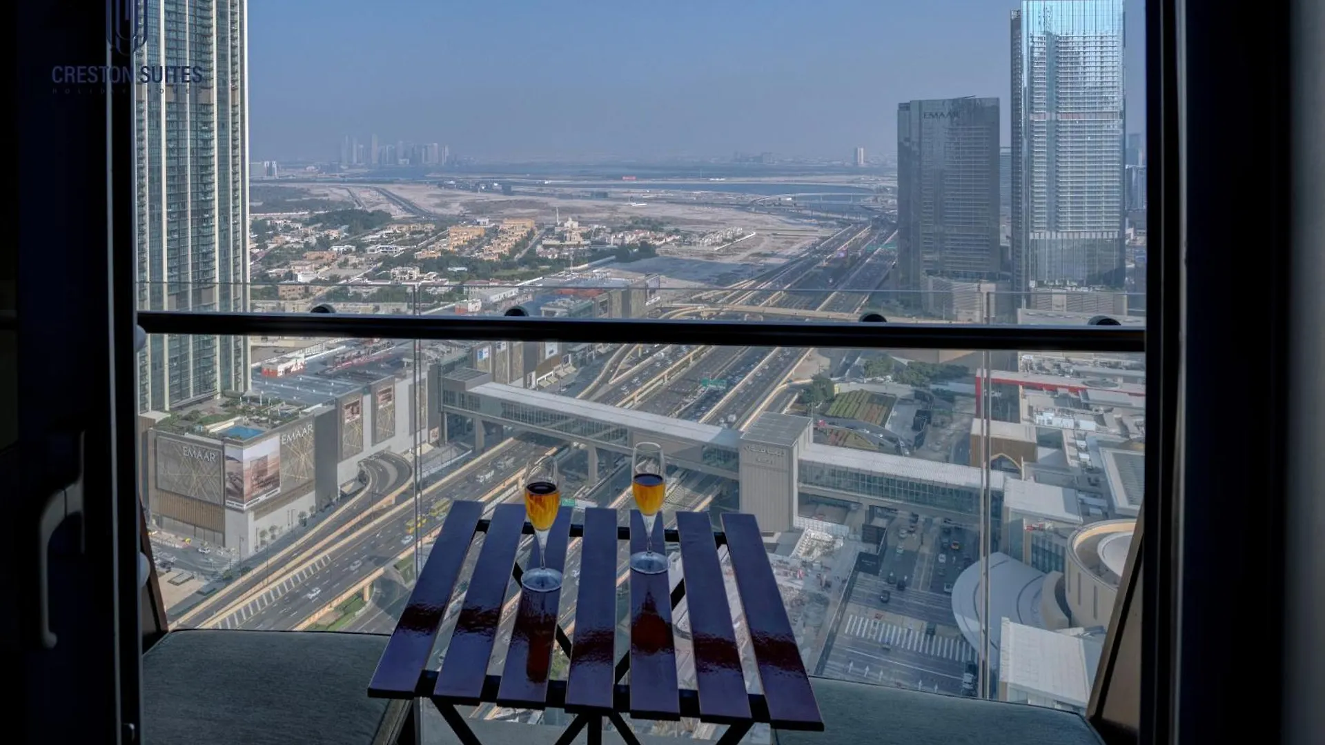 Apartment Creston Suites Dubai Mall Residences